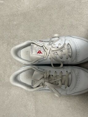 Reebok White Leather Men’s Sneakers with Red Logo Accent